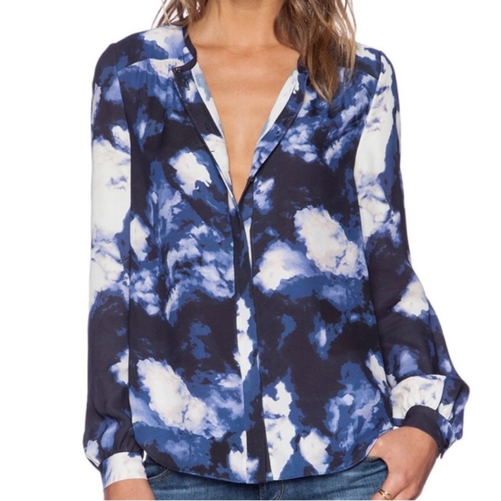 ✨HP✨ KATE SPADE “Dusk Clouds” crepe button down top